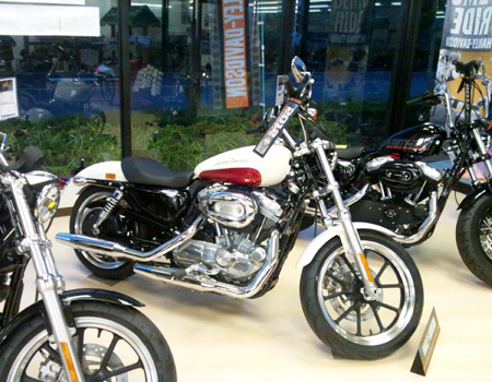 2012年モデル XL883L