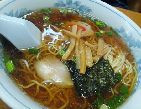 やいづ屋さんのしょうゆらーめん