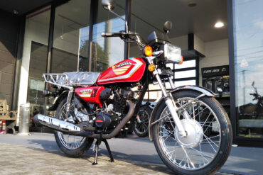 10月24日(土)　・・・　F.B モンディアル HPS300 2020年モデルが入荷してきました ♪
