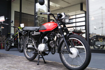 4月26日(月)　・・・　新車 スーパーカブ50 即納車 展示中です。