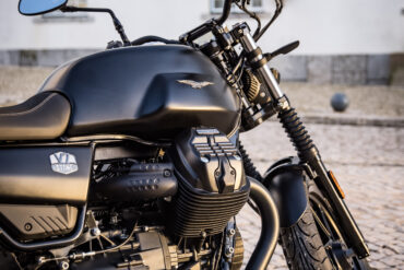 中古車入荷情報　ヤマハ XSR900 限定カラー